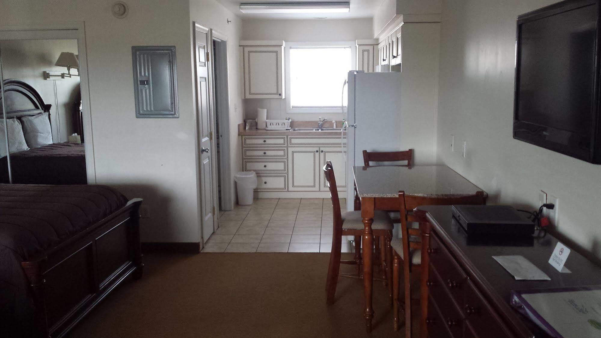 Shore Stay Suites Cape Charles Exterior foto