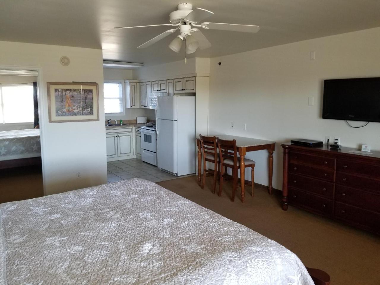 Shore Stay Suites Cape Charles Exterior foto